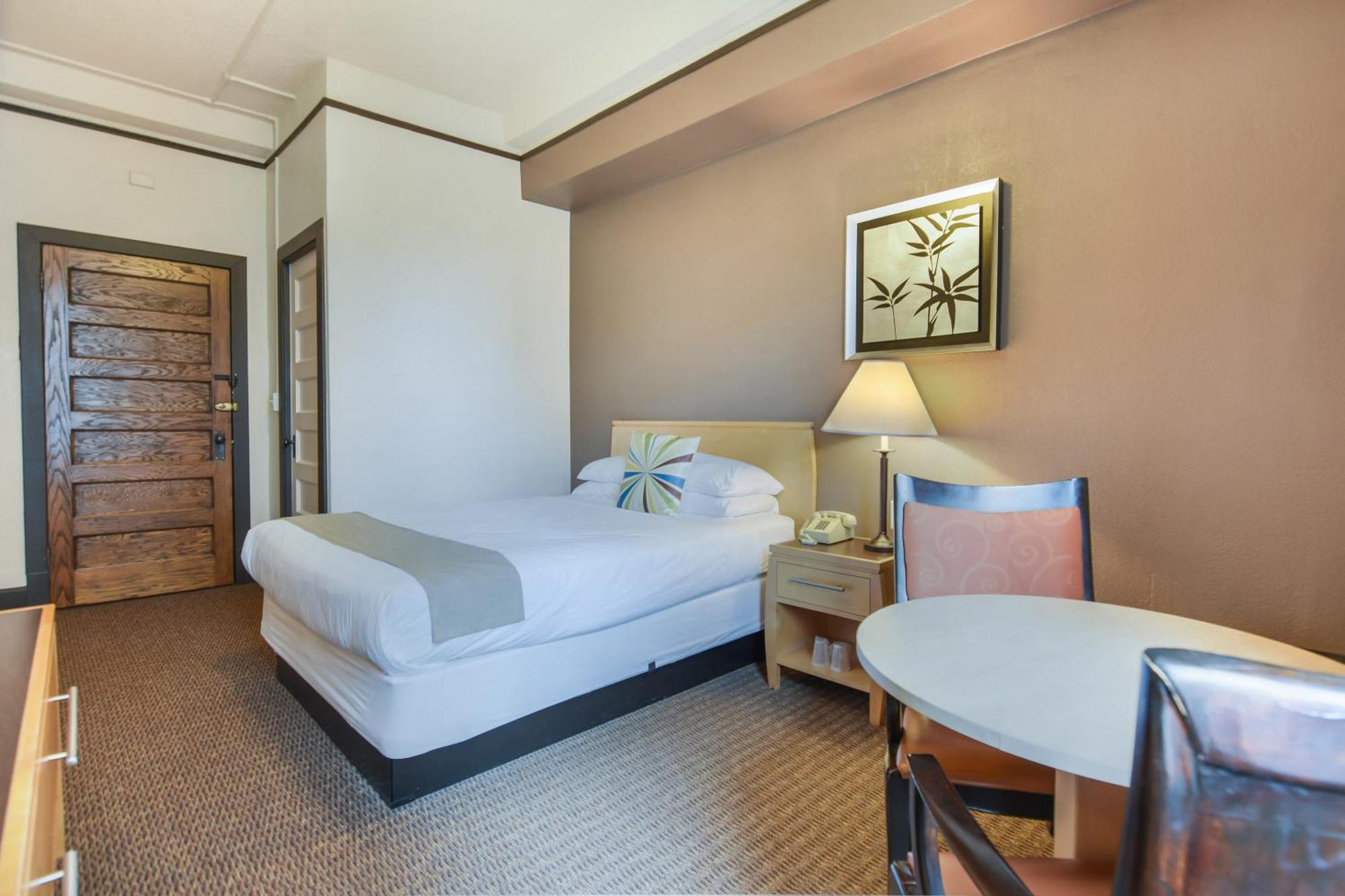 Moore Hotel Сиатъл Екстериор снимка
