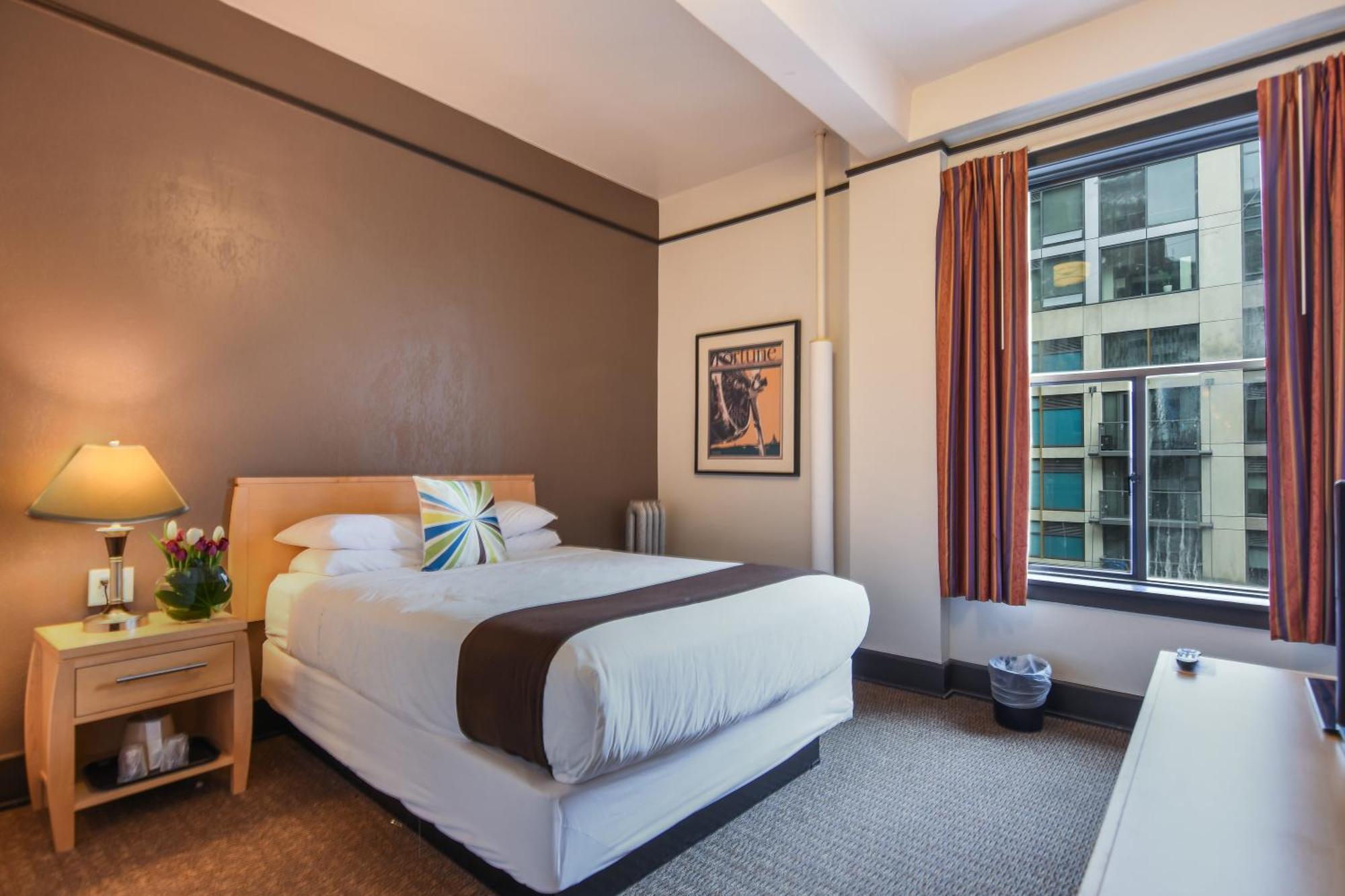 Moore Hotel Сиатъл Екстериор снимка