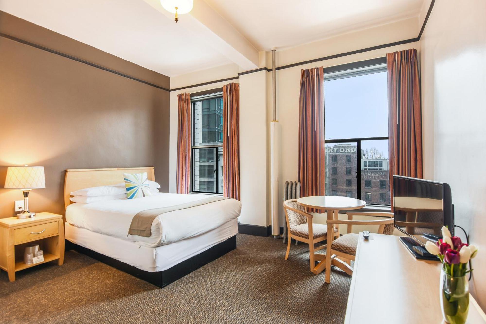 Moore Hotel Сиатъл Екстериор снимка