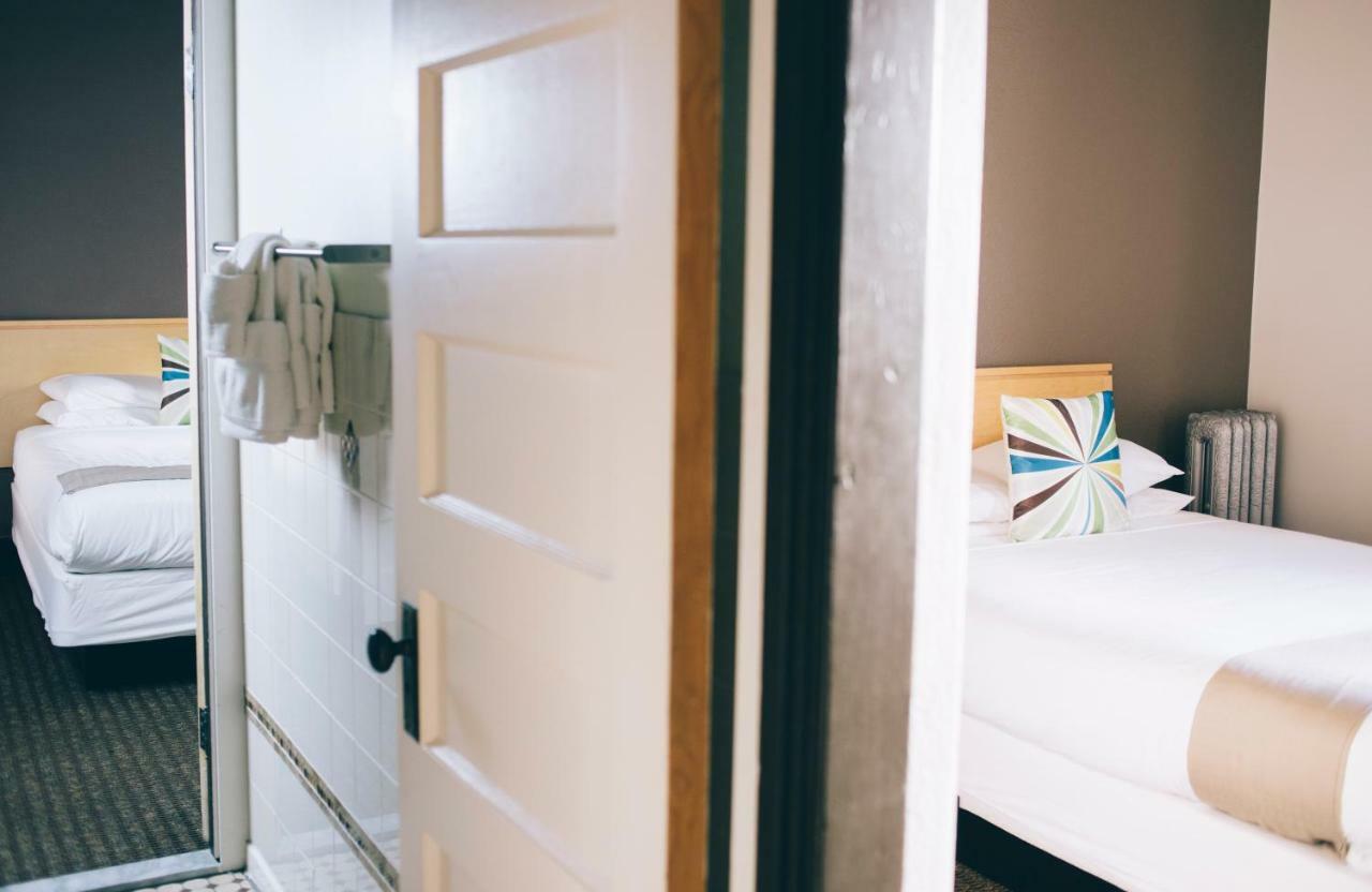 Moore Hotel Сиатъл Екстериор снимка